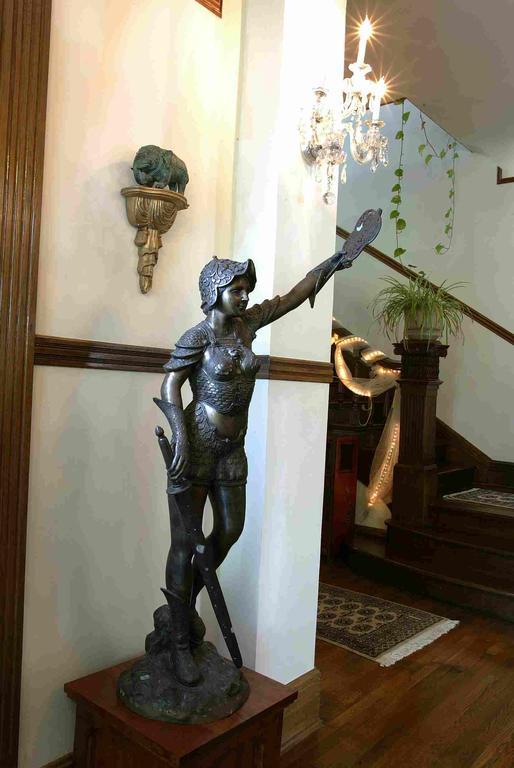 Beall Mansion An Elegant Bed & Breakfast Inn Alton Interior foto