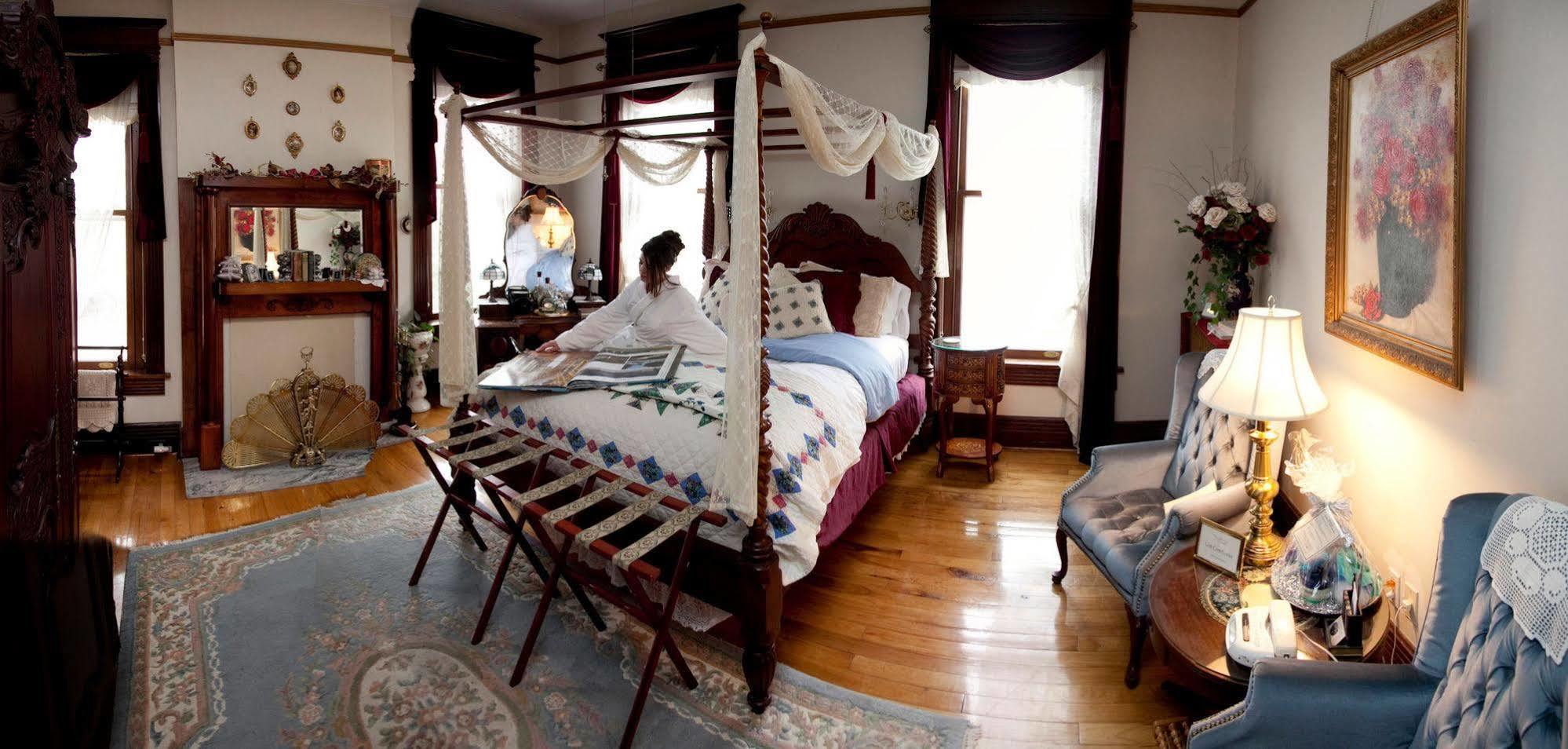 Beall Mansion An Elegant Bed & Breakfast Inn Alton Exterior foto